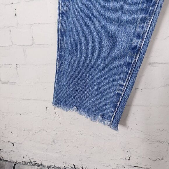 Levis Wedgie Jeans Size 27 100% Cotton Rigid Denim Distressed Medium Blue Wash - Picture 4 of 11